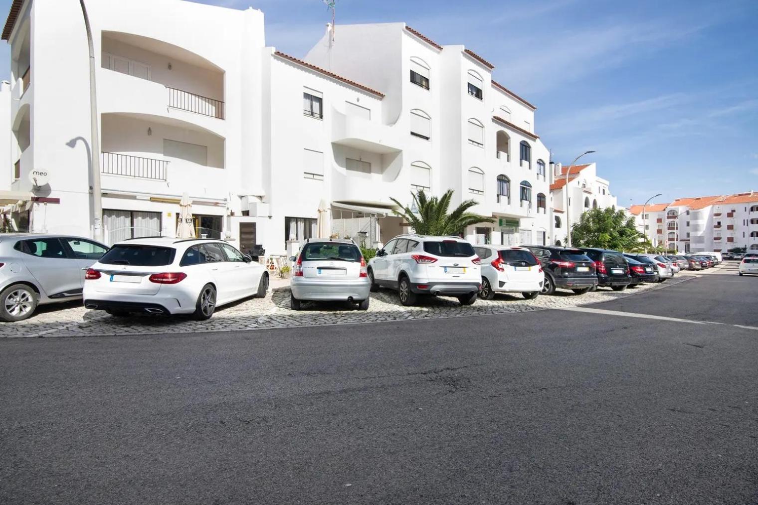 Blue Wave Escape Apartment Albufeira Exteriér fotografie